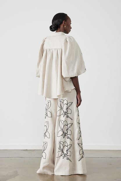 Gracefully Styled Garment for Any Occasion
