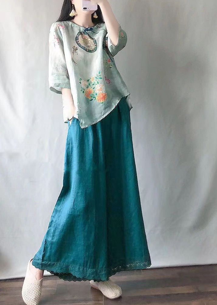 Classic Vintage Shirt with a Flattering Fit
