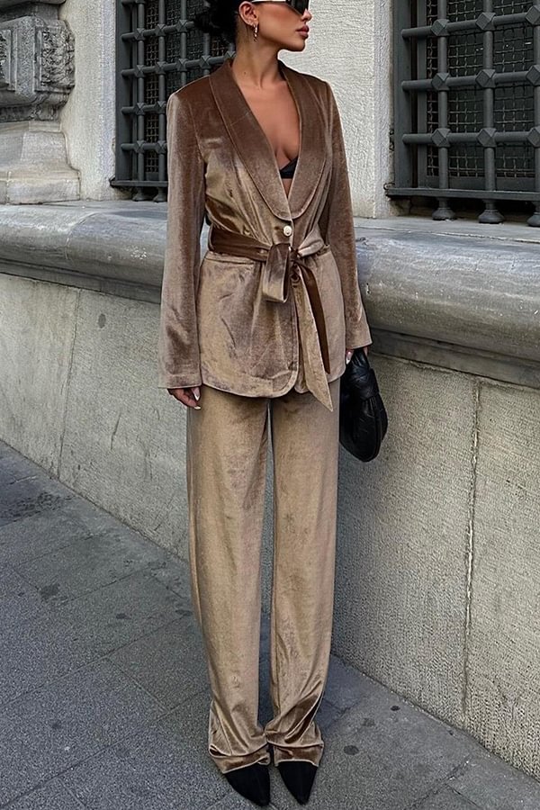 A Vintage Style Pants with Delicate Timeless Details