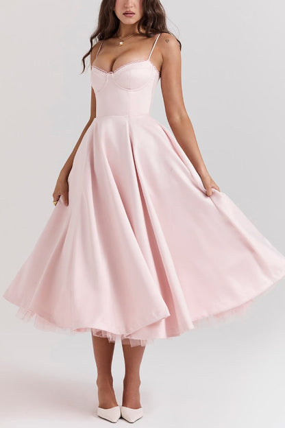 Classic Vintage Dress with a Flattering Fit