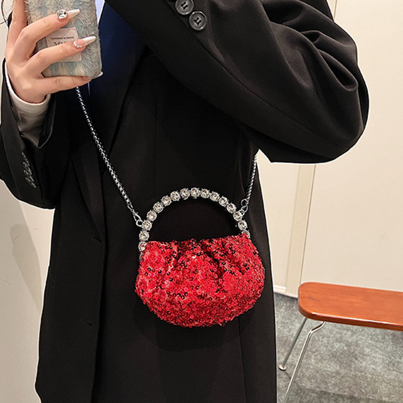 Gracefully Styled Bag for Any Occasion