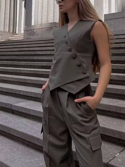 Beautifully Finished Pants in a Timeless Design