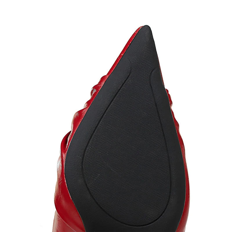 Polished Heels with an Effortless Classic Look