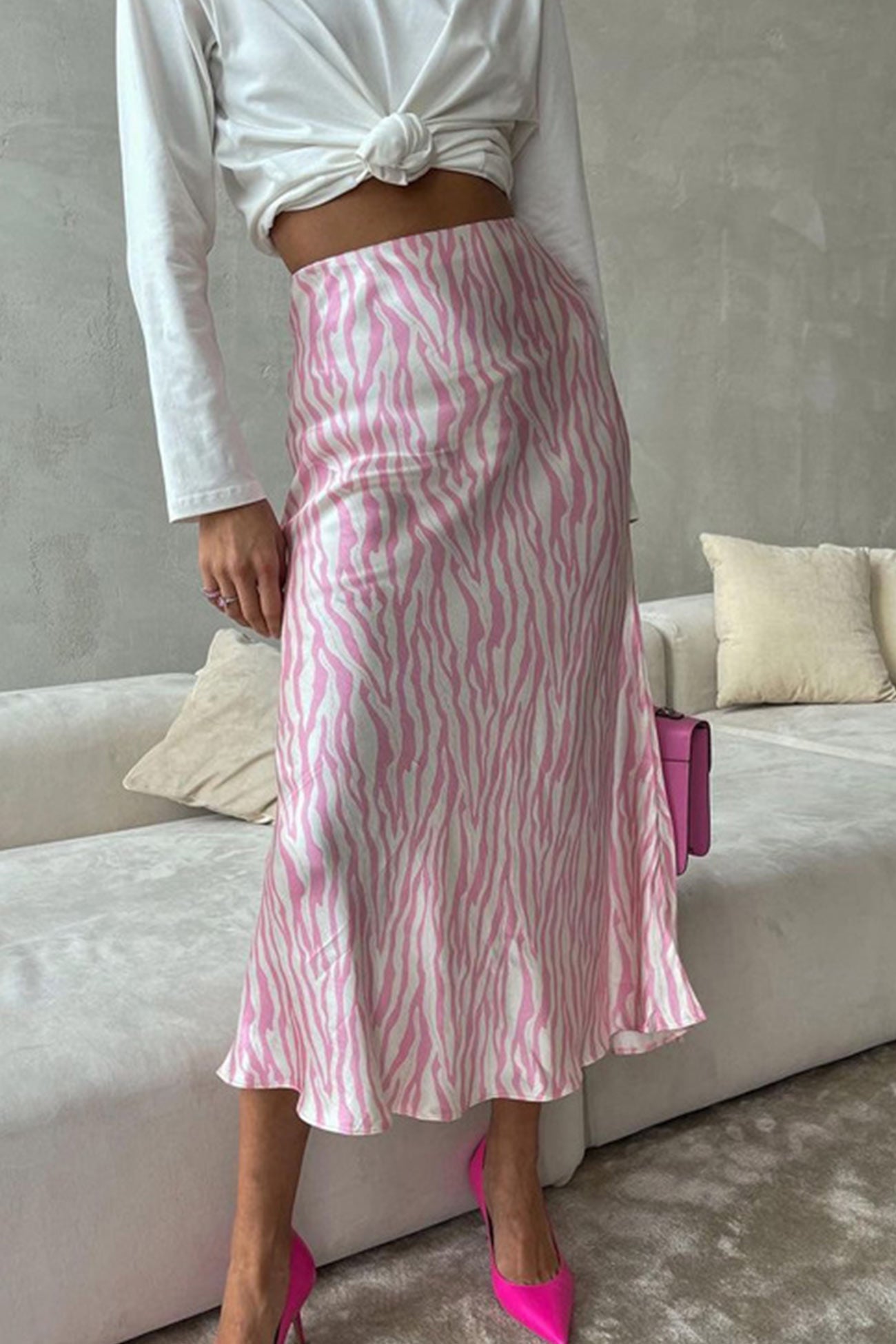 Sophisticated Garment with a Clean Classic Look