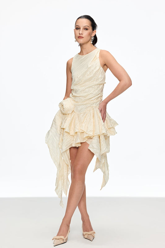 Beautifully Crafted Dress in a Classic Style
