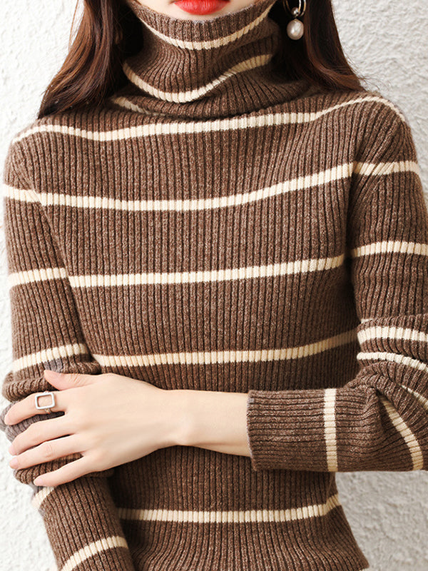 Well Tailored Sweater with a Graceful Silhouette