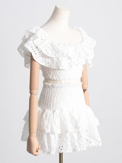 A Vintage Style Top with Delicate Timeless Details