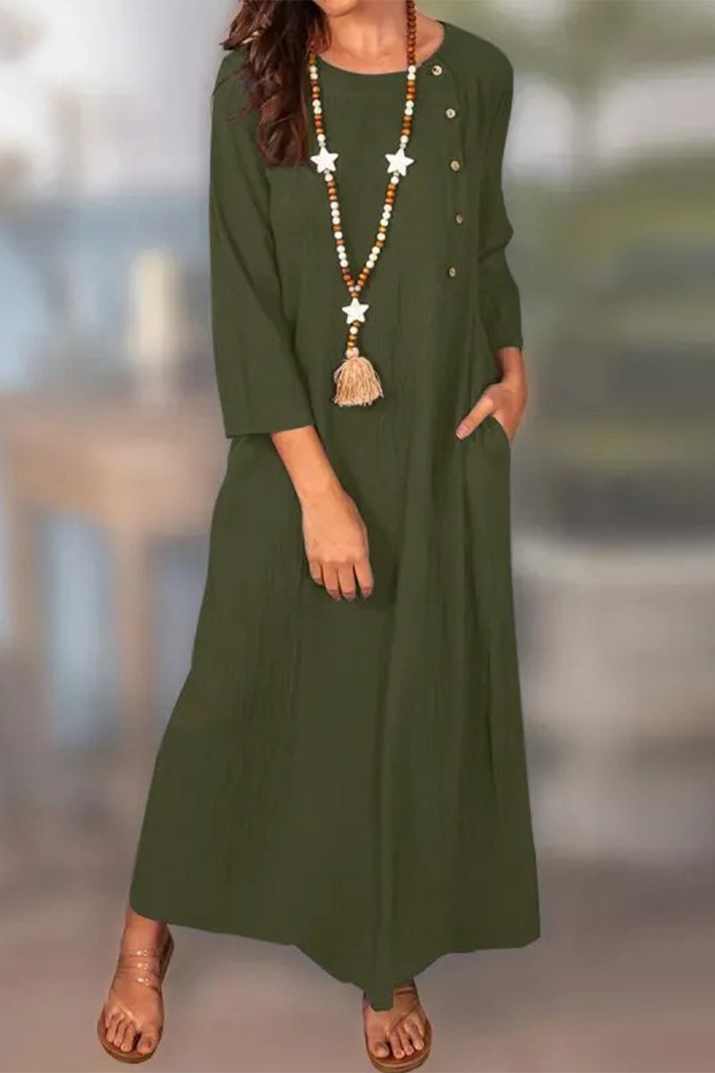 Effortlessly Elegant Dress with a Timeless Design