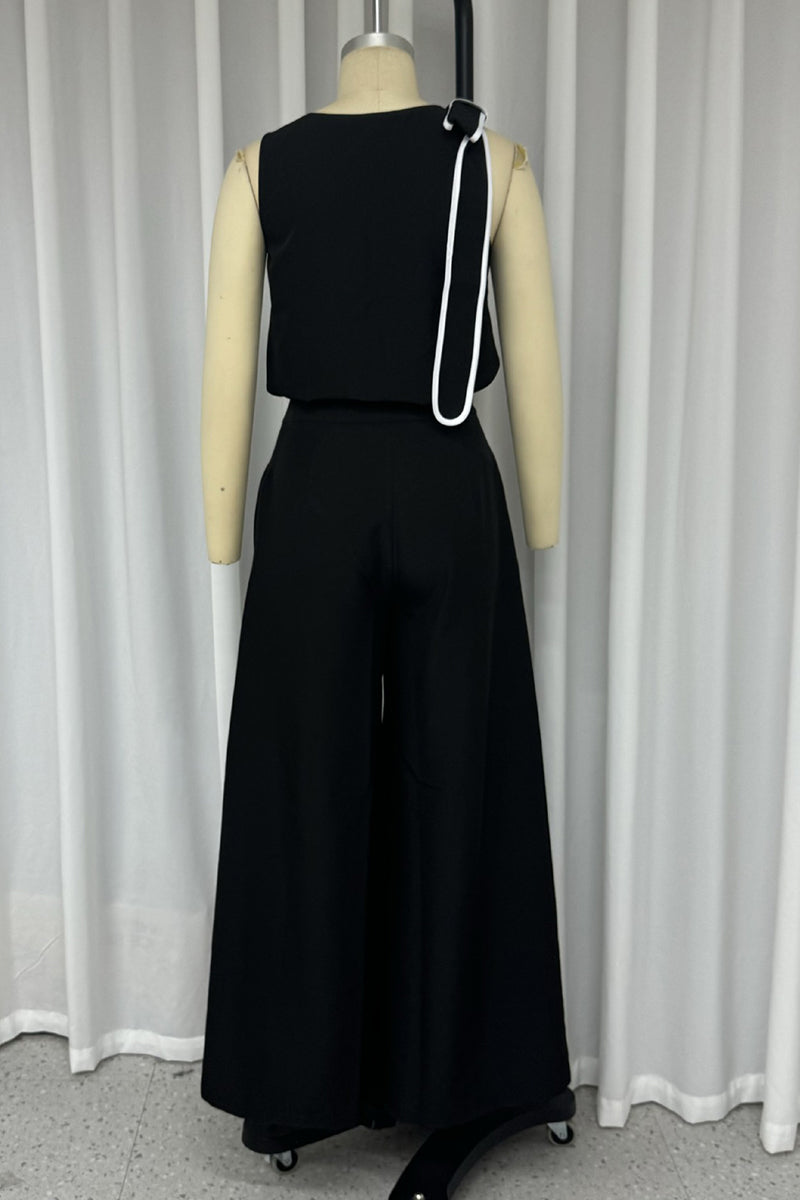 Effortlessly Elegant Garment with a Timeless Design