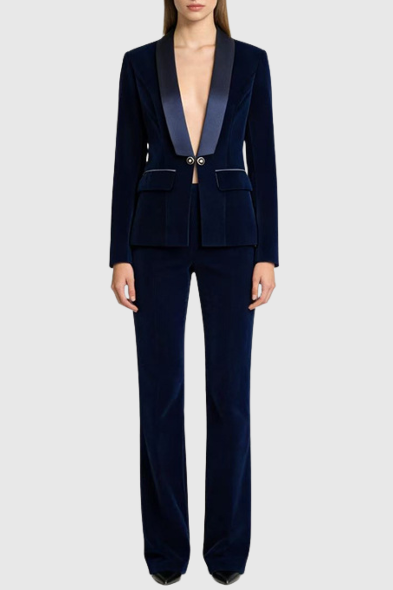 Polished Garment with an Effortless Classic Look