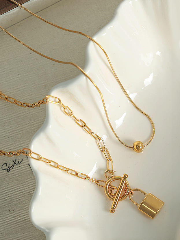 Beautifully Finished Garment in a Timeless Design