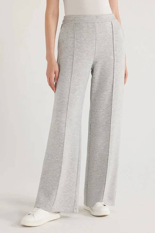Well Tailored Pants with a Graceful Silhouette
