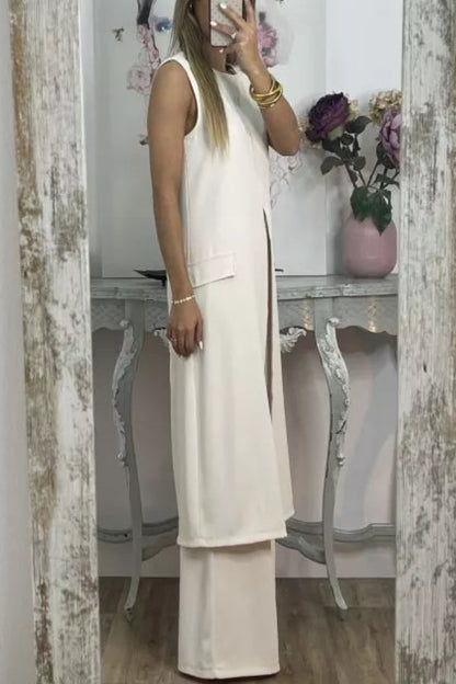 Beautifully Finished Garment in a Timeless Design
