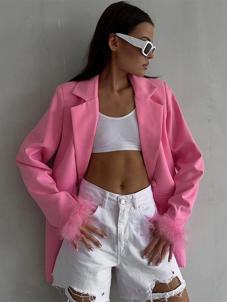 Effortlessly Elegant Jacket with a Timeless Design