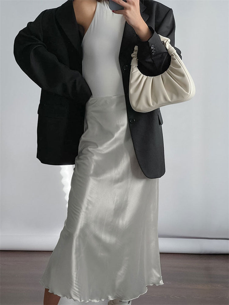 Effortlessly Elegant Garment with a Timeless Design