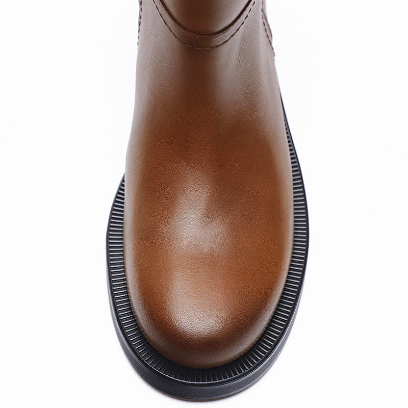 Polished Boots with an Effortless Classic Look