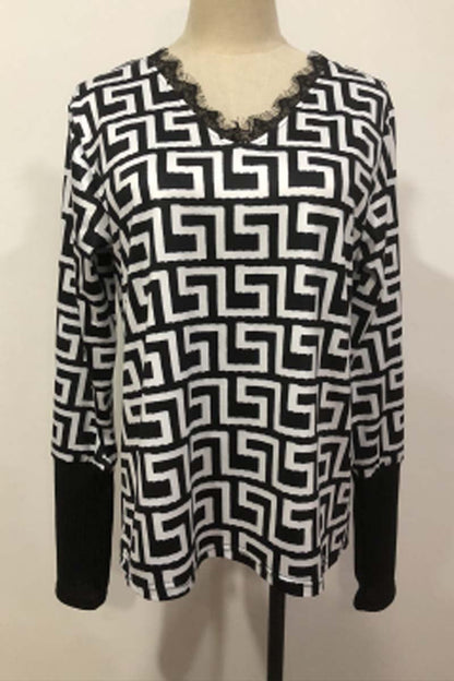 Classic Vintage Top with a Flattering Fit