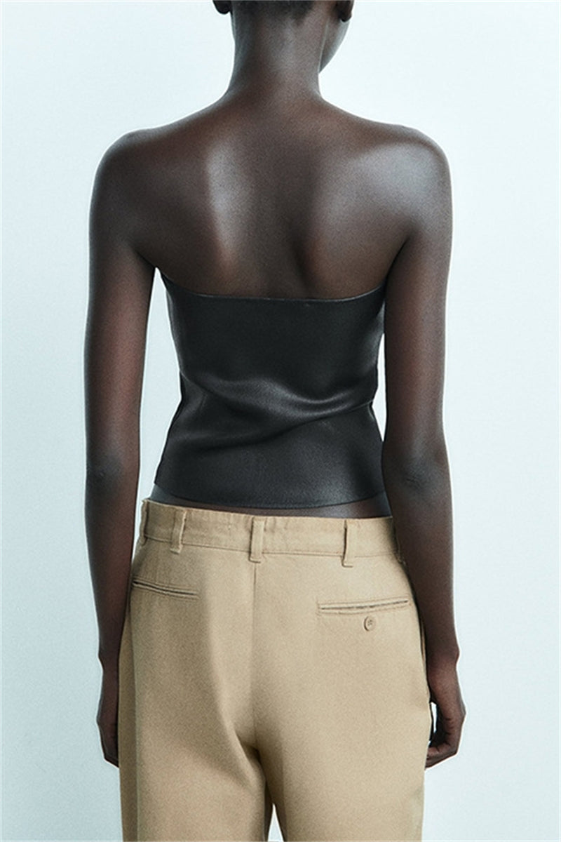 A Vintage Style Top with Delicate Timeless Details