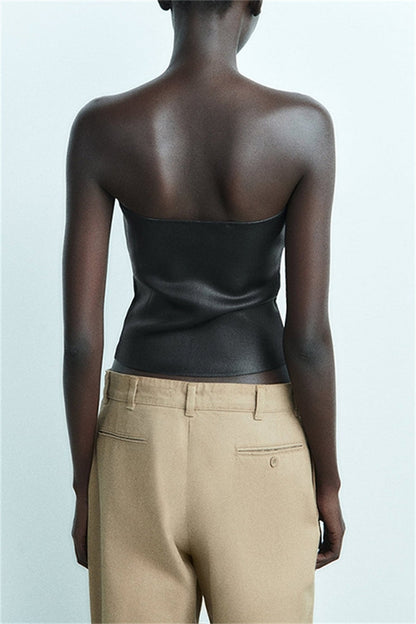 A Vintage Style Top with Delicate Timeless Details