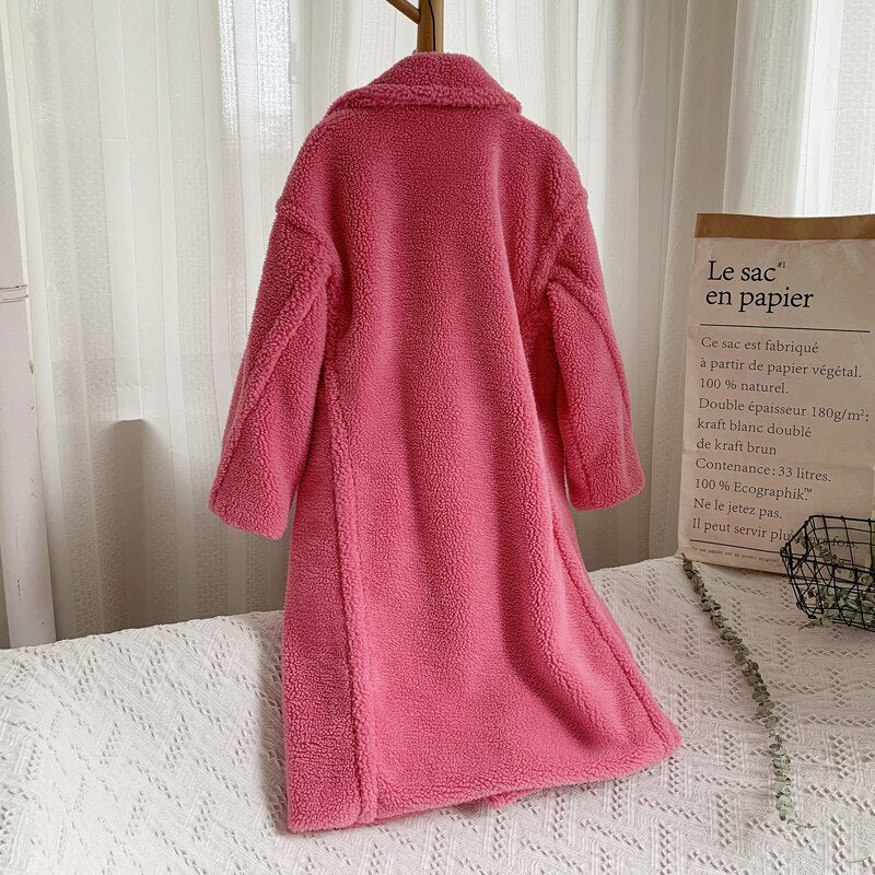 Gracefully Styled Coat for Any Occasion