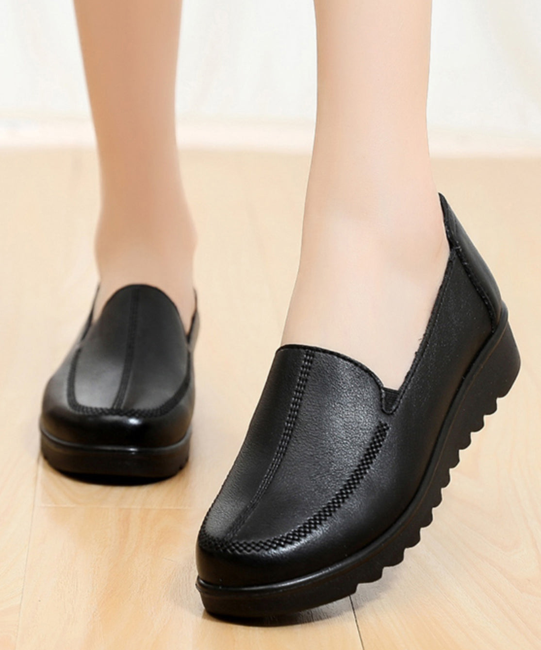 Classic Vintage Shoes with a Flattering Fit