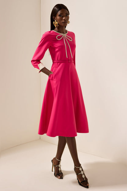 Well Tailored Dress with a Graceful Silhouette