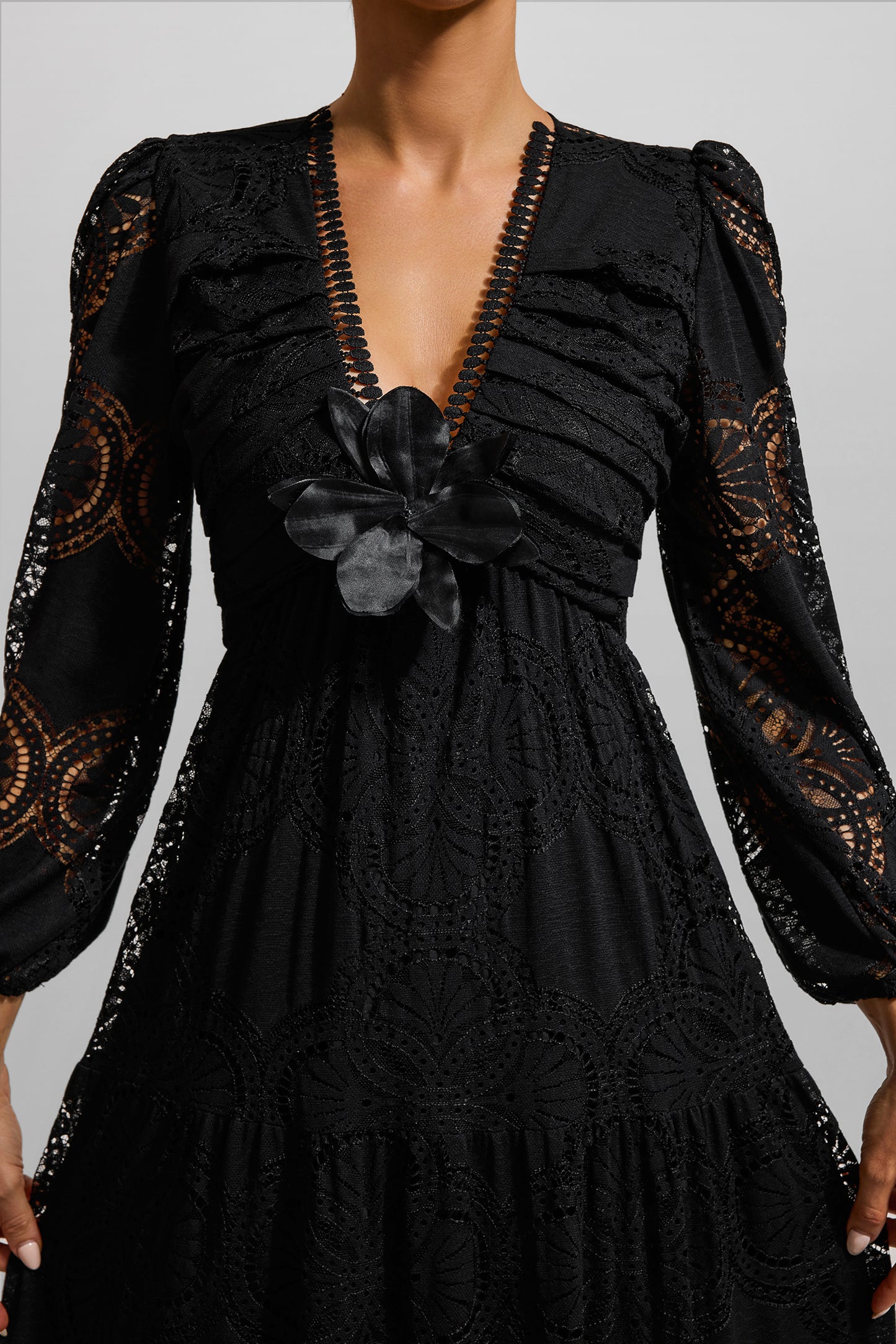 Gracefully Styled Dress for Any Occasion