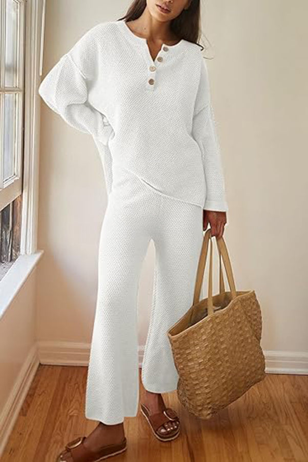 Beautifully Finished Top in a Timeless Design