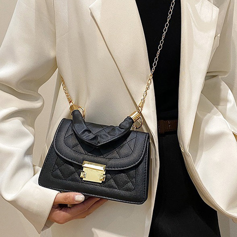 Beautifully Finished Bag in a Timeless Design