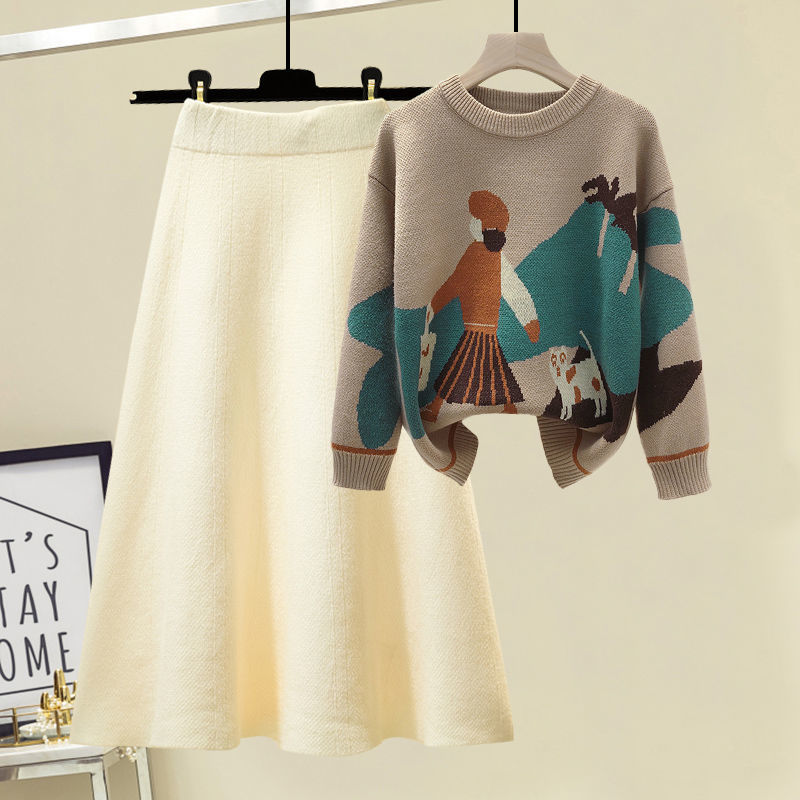 Classic Vintage Sweater with a Flattering Fit