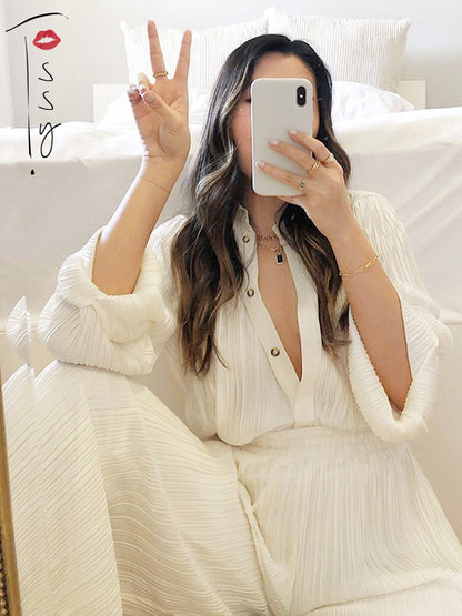 Gracefully Styled Blouse for Any Occasion