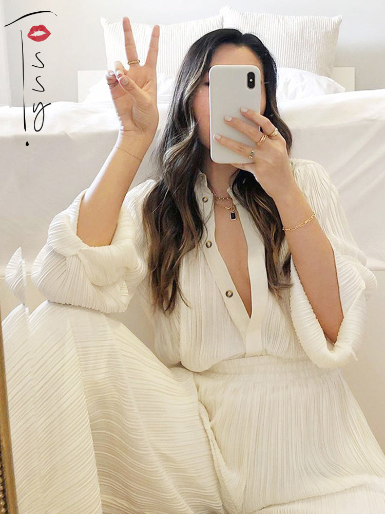 Gracefully Styled Blouse for Any Occasion