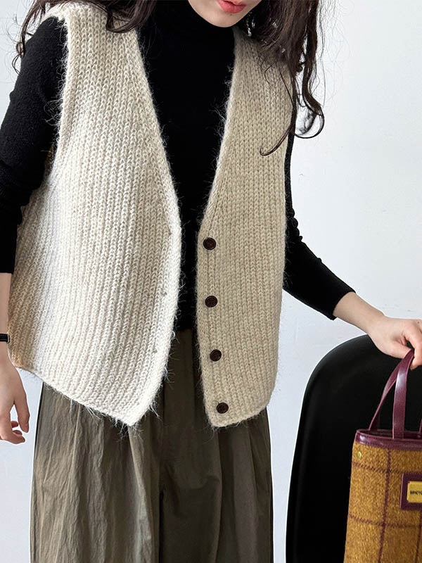 Effortlessly Elegant Top with a Timeless Design