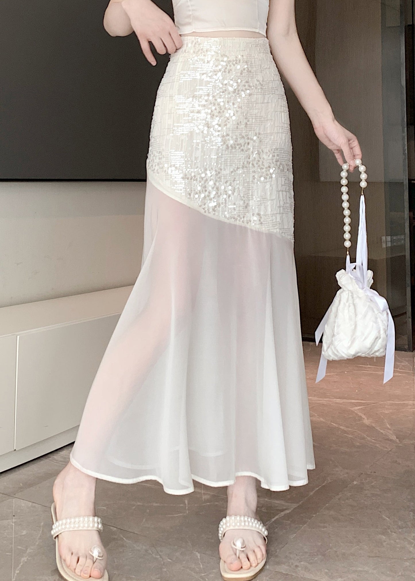 Beautifully Finished Garment in a Timeless Design