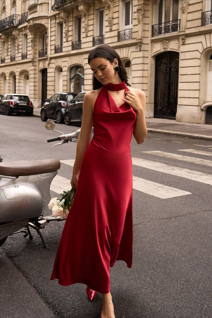 Effortlessly Elegant Dress with a Timeless Design
