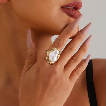 Gracefully Styled Garment for Any Occasion