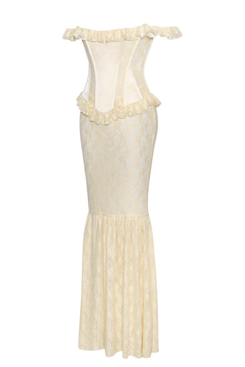 Effortlessly Elegant Dress with a Timeless Design
