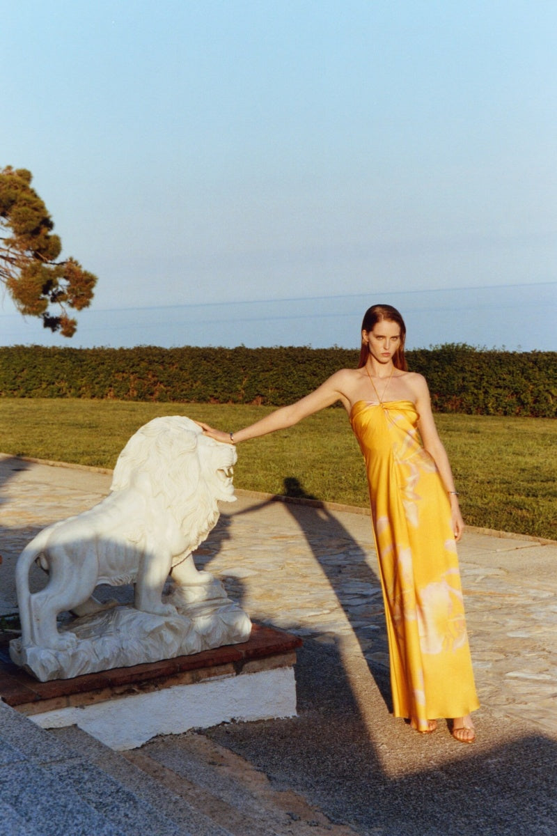 A Vintage Style Dress with Delicate Timeless Details