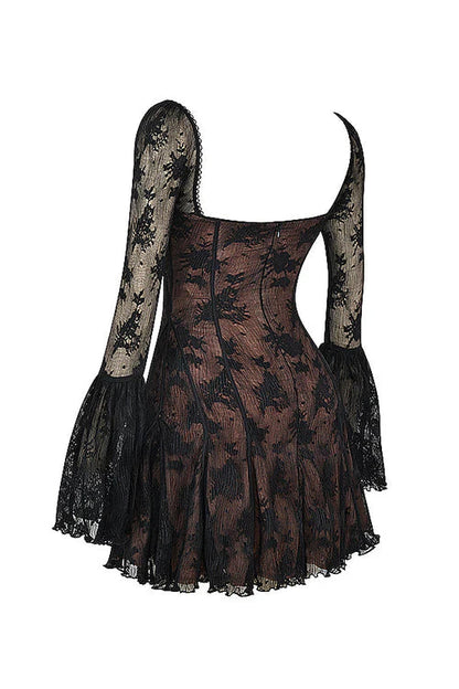 Well Tailored Garment with a Graceful Silhouette