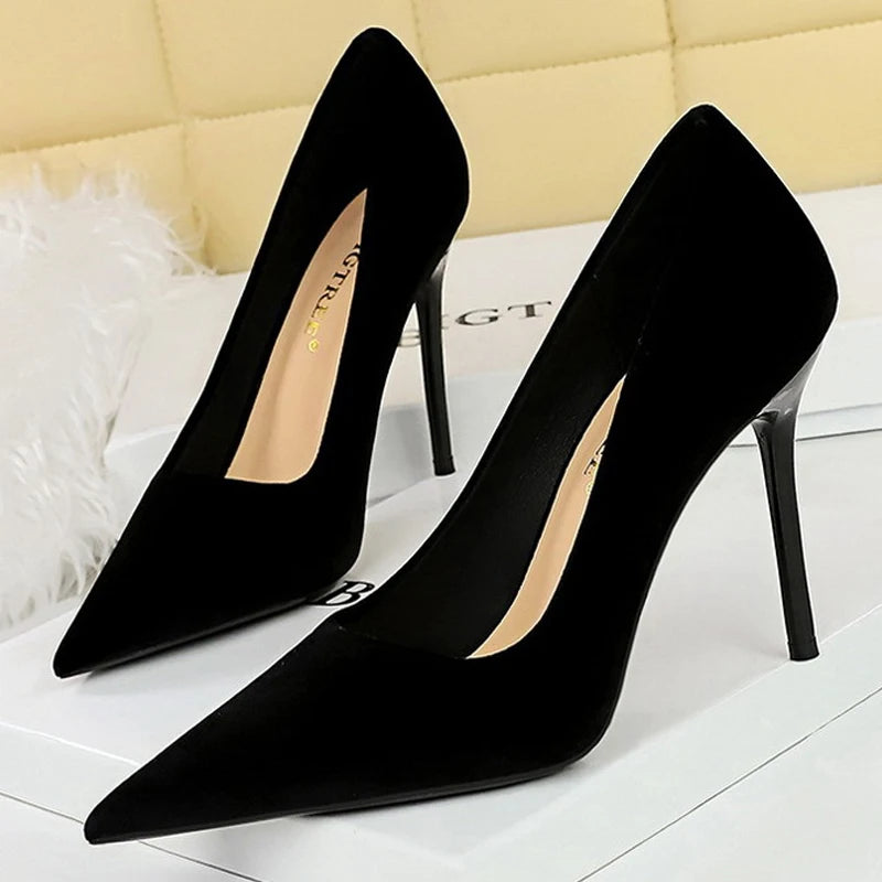 Beautifully Crafted Garment in a Classic Style