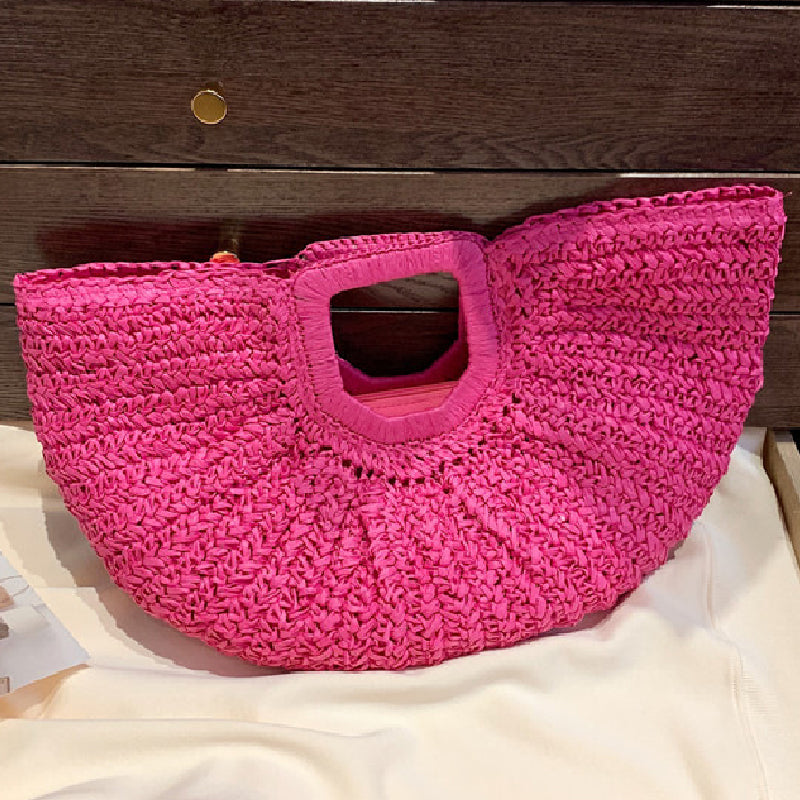 Gracefully Styled Bag for Any Occasion
