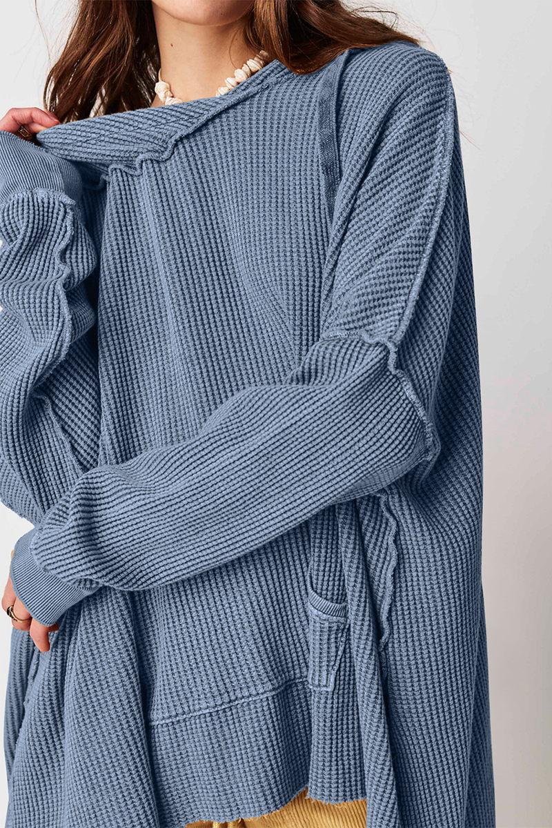 Well Tailored Top with a Graceful Silhouette