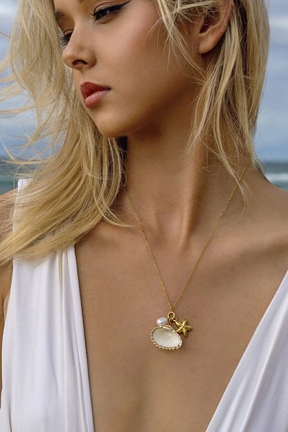 Beautifully Finished Garment in a Timeless Design