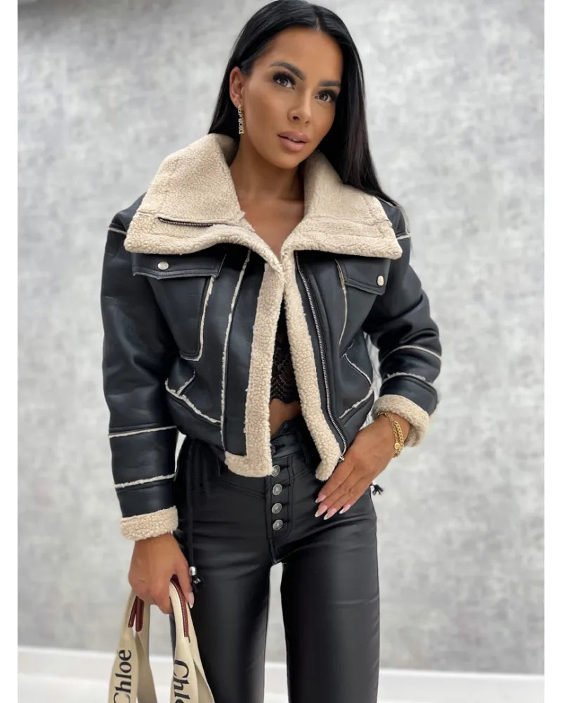 Elegantly Styled Jacket for Everyday Wear
