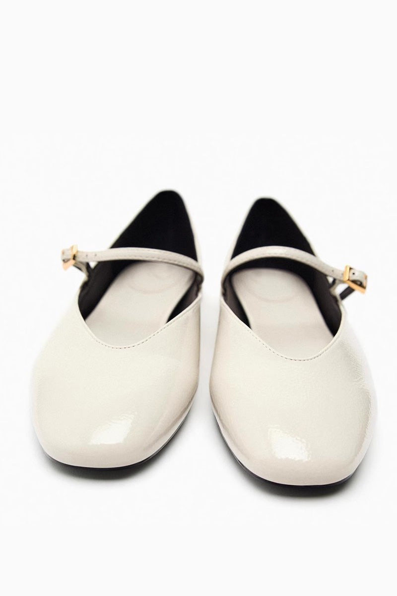 Polished Garment with an Effortless Classic Look