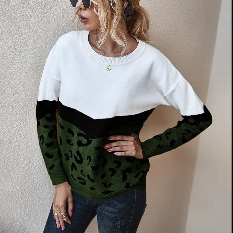 Effortlessly Elegant Sweater with a Timeless Design