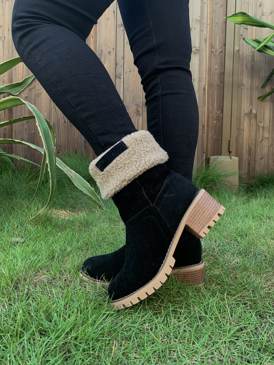 Gracefully Styled Boots for Any Occasion