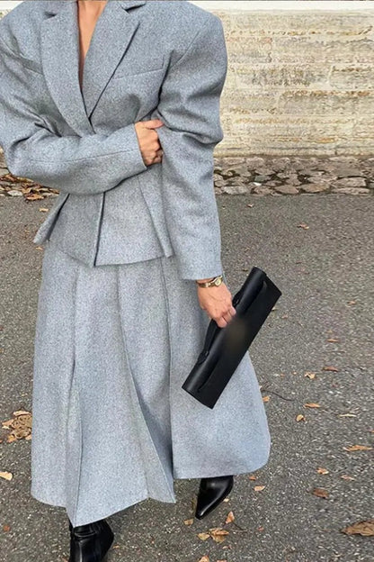 Effortlessly Elegant Garment with a Timeless Design