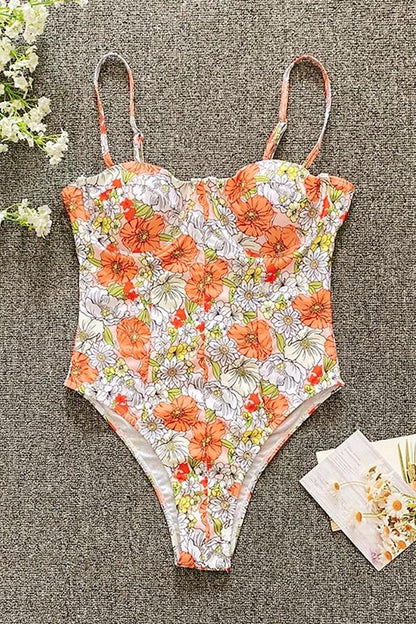 Effortlessly Elegant Swimsuit with a Timeless Design