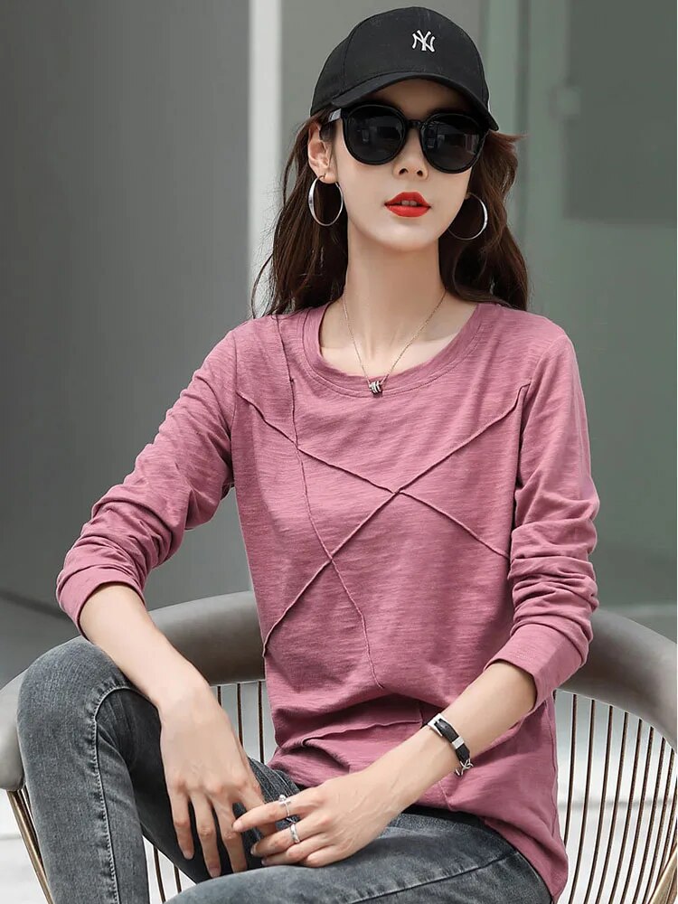 Beautifully Crafted T-Shirt in a Classic Style